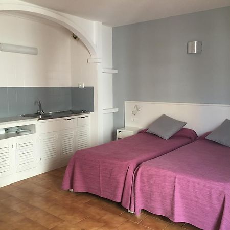 Apartamentos Orosol 2 By Typic Hotels سان أنطونيو المظهر الخارجي الصورة