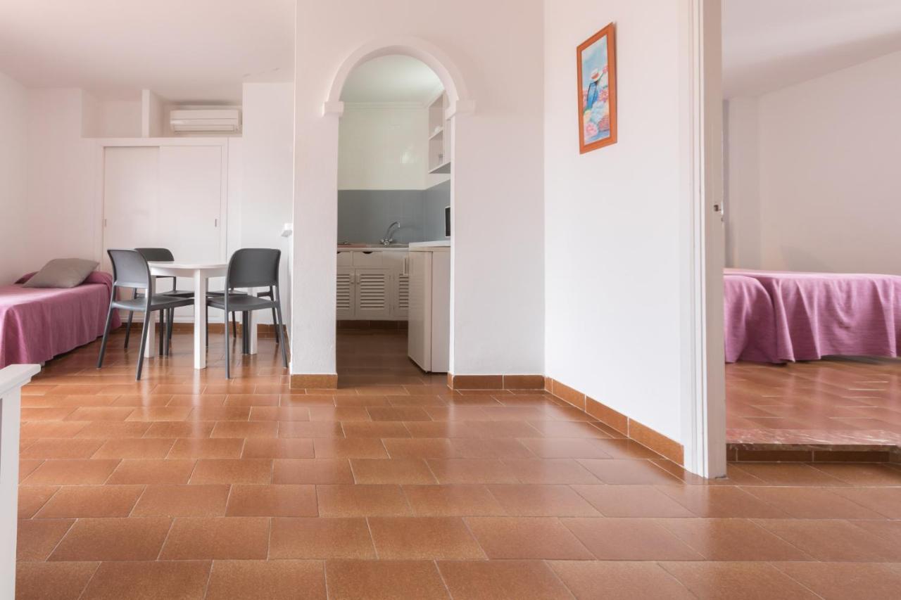 Apartamentos Orosol 2 By Typic Hotels سان أنطونيو المظهر الخارجي الصورة