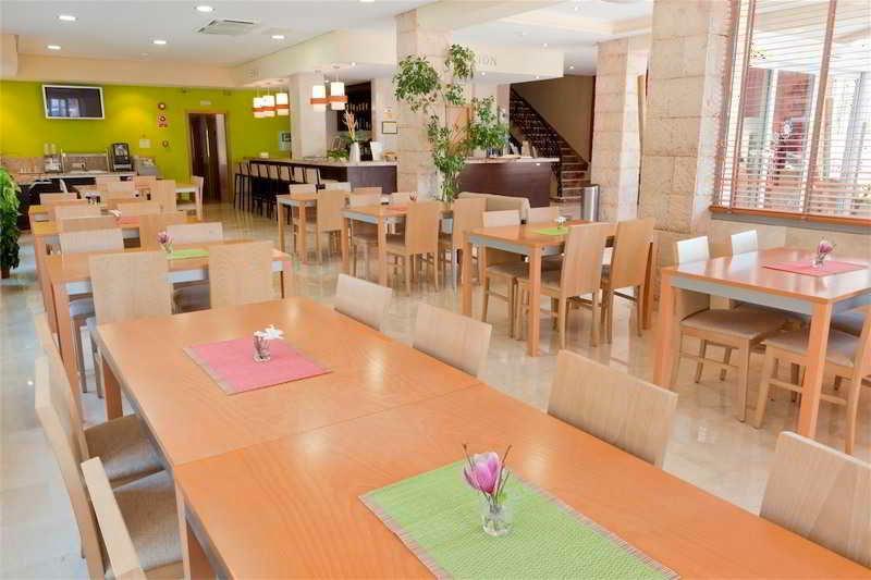 Apartamentos Orosol 2 By Typic Hotels سان أنطونيو المظهر الخارجي الصورة