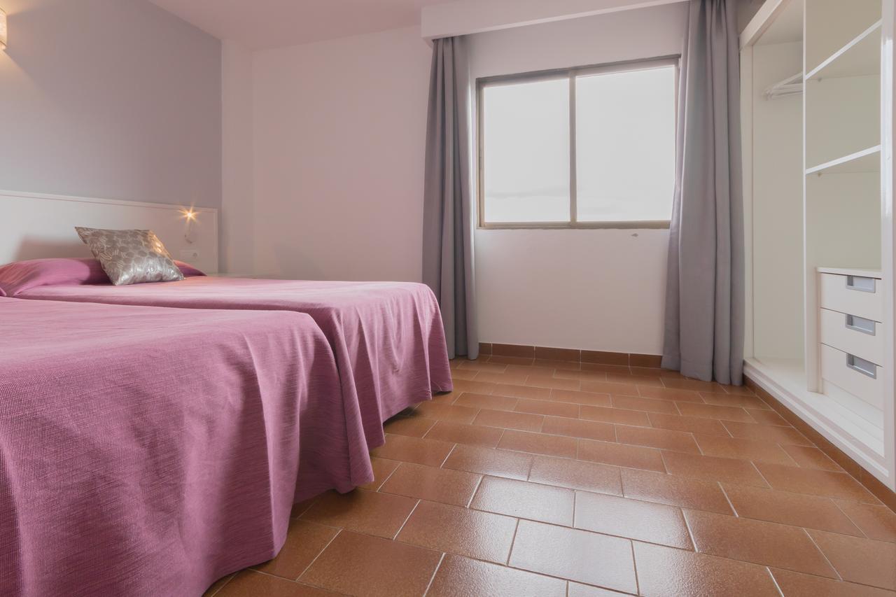 Apartamentos Orosol 2 By Typic Hotels سان أنطونيو المظهر الخارجي الصورة