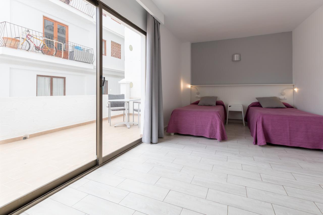 Apartamentos Orosol 2 By Typic Hotels سان أنطونيو المظهر الخارجي الصورة