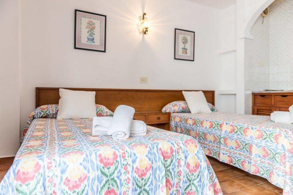 Apartamentos Orosol 2 By Typic Hotels سان أنطونيو المظهر الخارجي الصورة