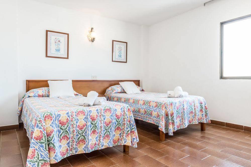 Apartamentos Orosol 2 By Typic Hotels سان أنطونيو المظهر الخارجي الصورة