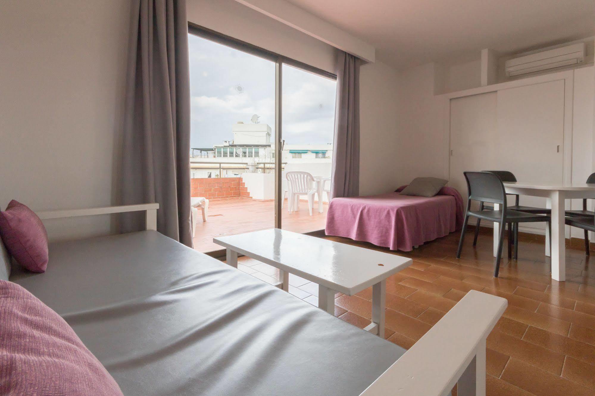 Apartamentos Orosol 2 By Typic Hotels سان أنطونيو المظهر الخارجي الصورة