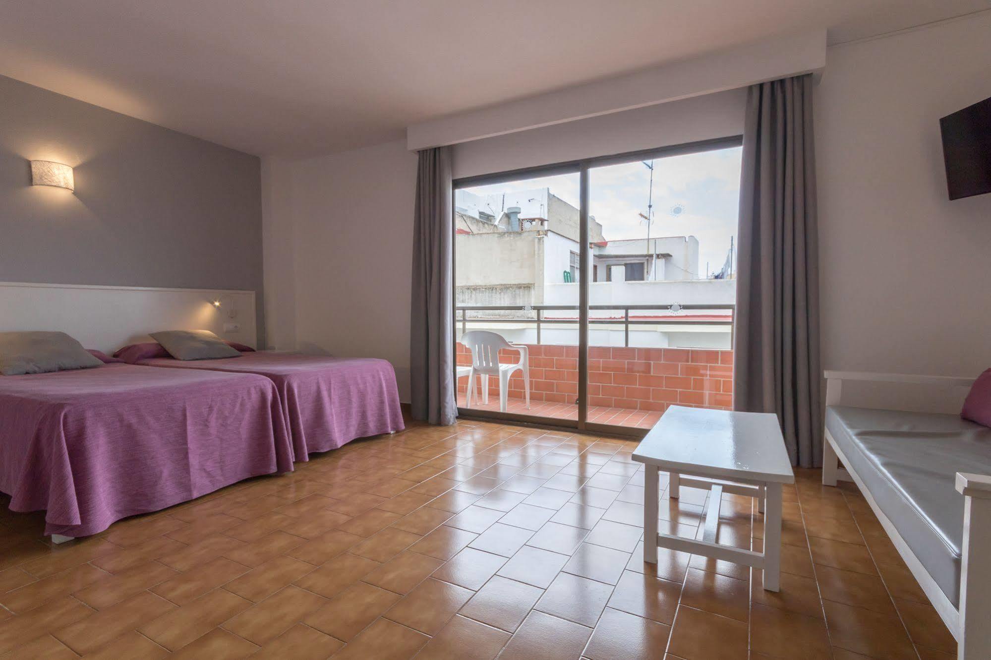 Apartamentos Orosol 2 By Typic Hotels سان أنطونيو المظهر الخارجي الصورة