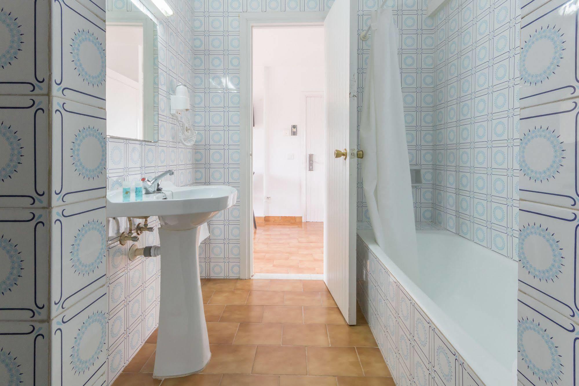 Apartamentos Orosol 2 By Typic Hotels سان أنطونيو المظهر الخارجي الصورة
