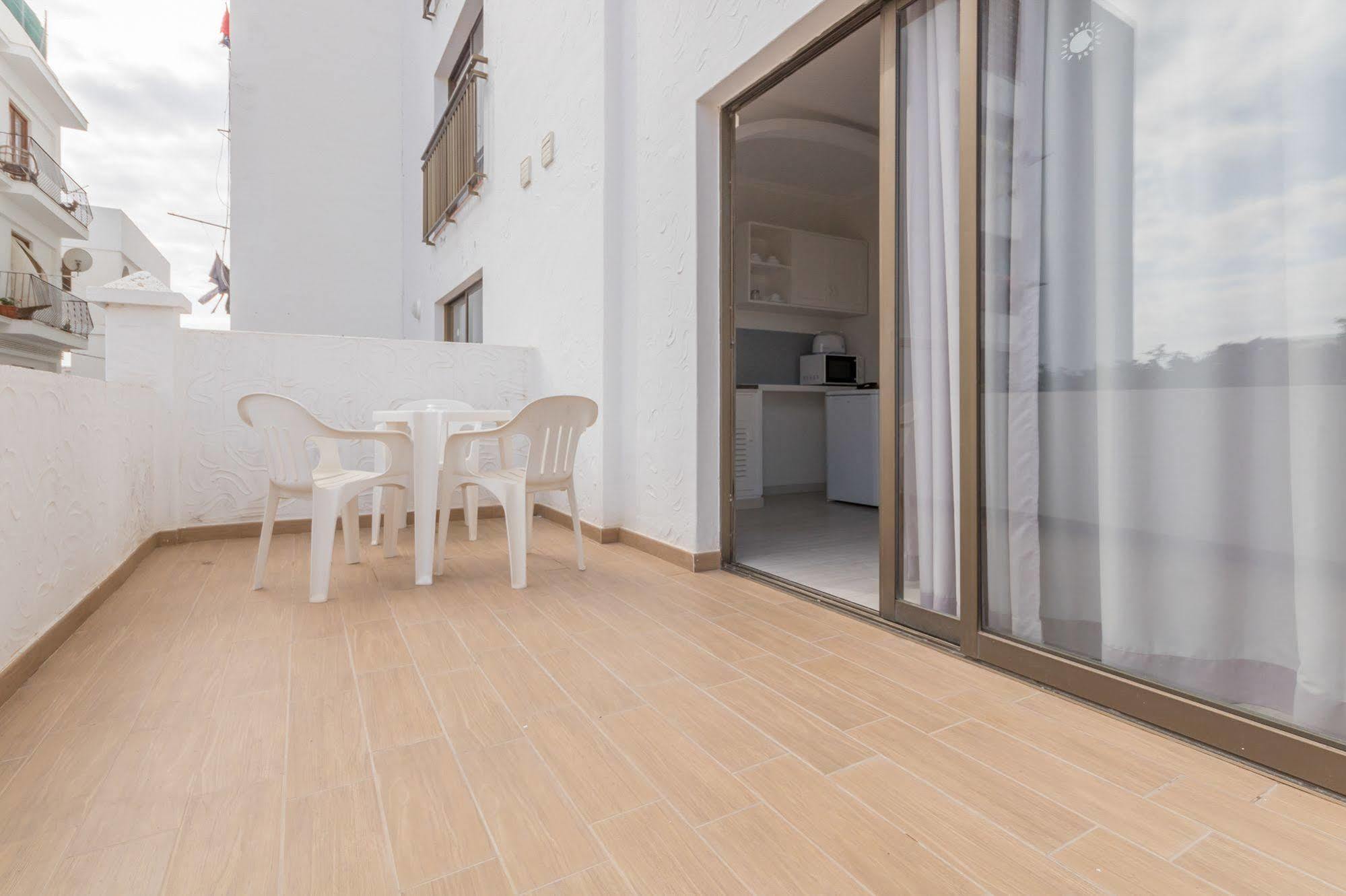 Apartamentos Orosol 2 By Typic Hotels سان أنطونيو المظهر الخارجي الصورة